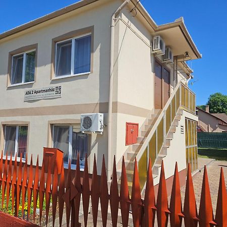 ADA 2 Apartmanház Hajduszoboszlo Bagian luar foto