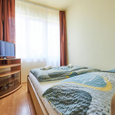 ADA 2 Apartmanház Hajduszoboszlo Bagian luar foto