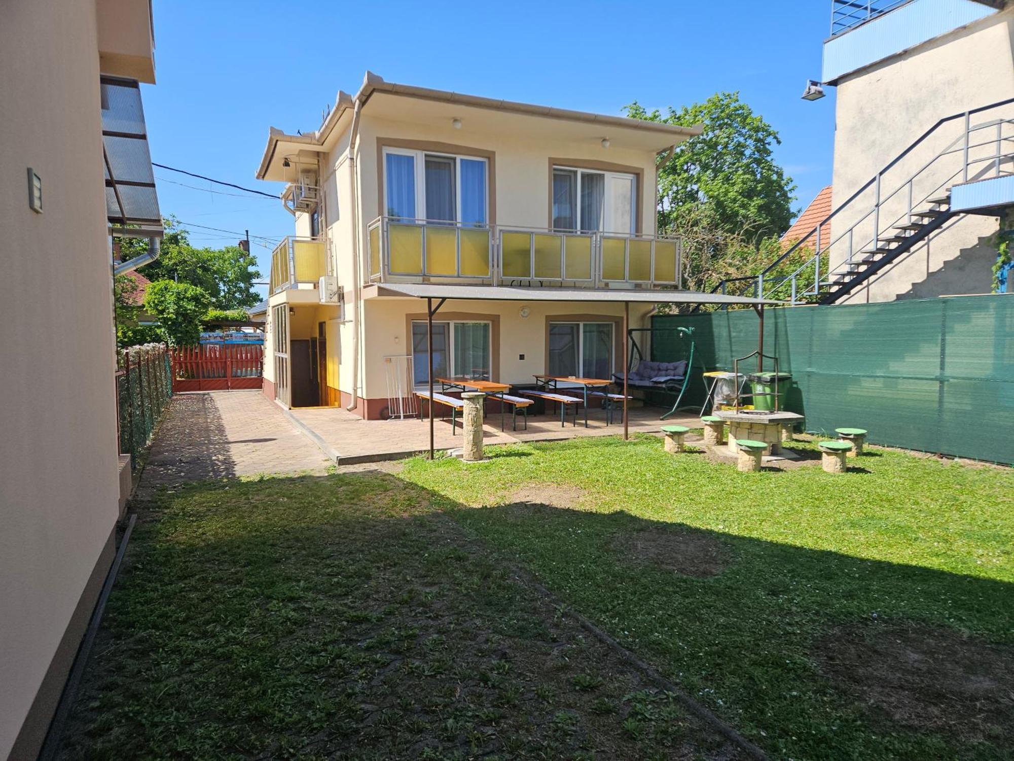 ADA 2 Apartmanház Hajduszoboszlo Bagian luar foto