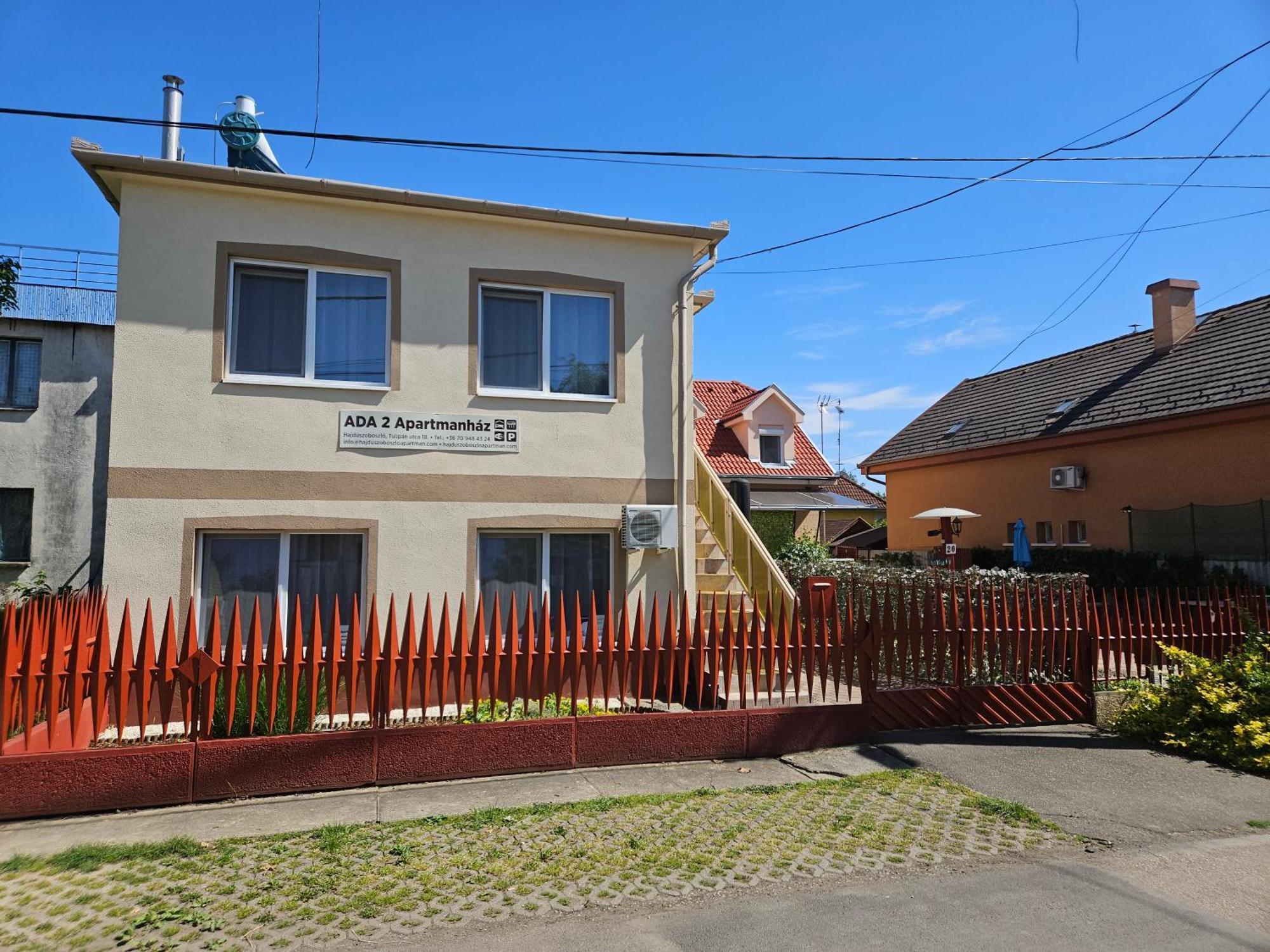 ADA 2 Apartmanház Hajduszoboszlo Bagian luar foto