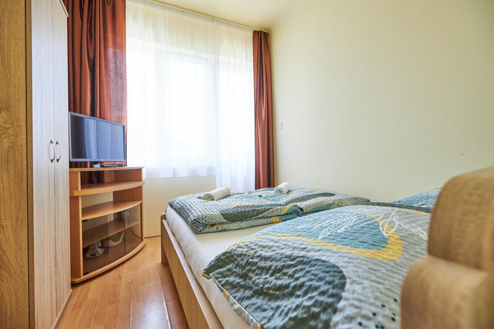 ADA 2 Apartmanház Hajduszoboszlo Bagian luar foto
