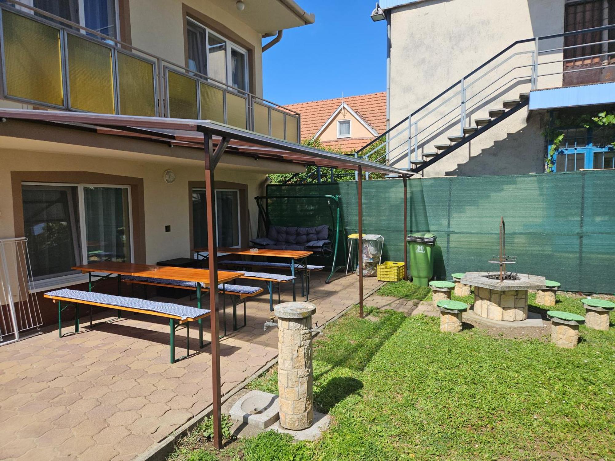 ADA 2 Apartmanház Hajduszoboszlo Bagian luar foto