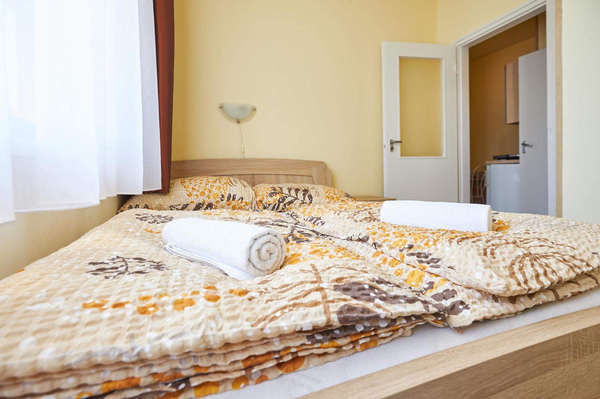 ADA 2 Apartmanház Hajduszoboszlo Bagian luar foto