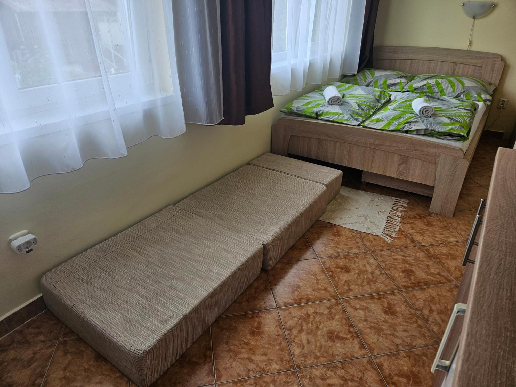ADA 2 Apartmanház Hajduszoboszlo Bagian luar foto